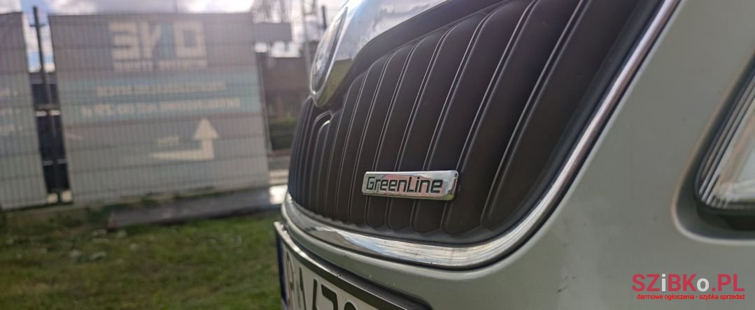 2011' Skoda Fabia photo #6