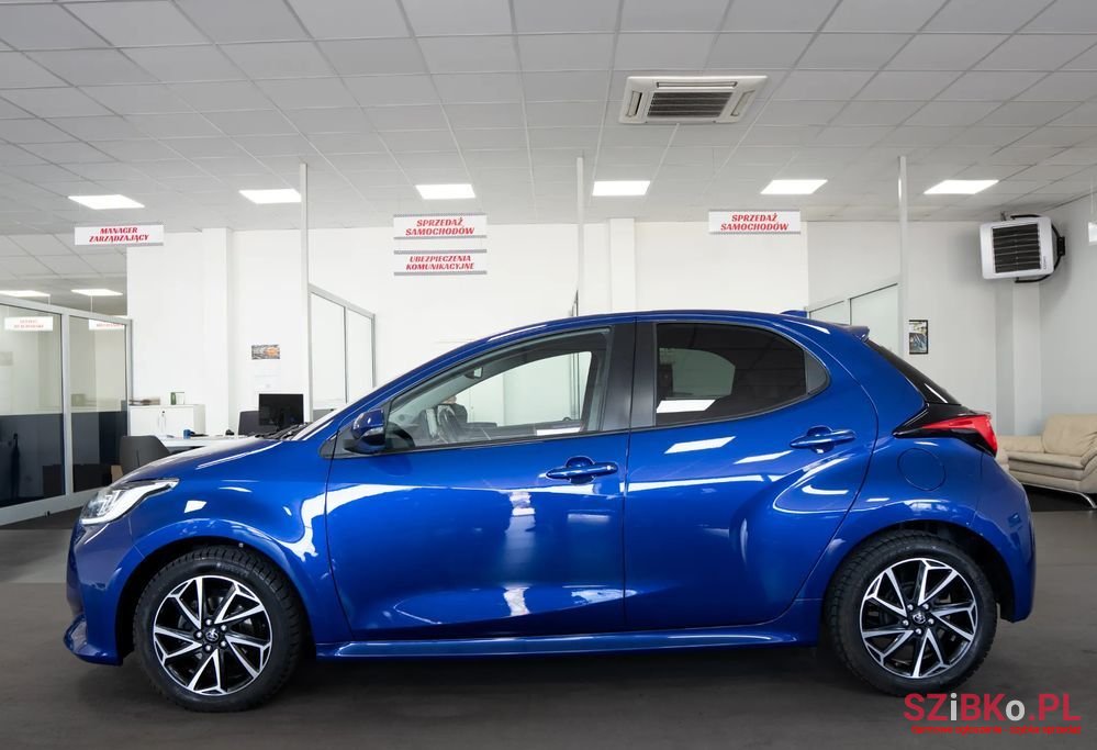 2021' Toyota Yaris photo #4