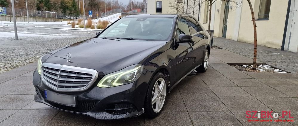 2013' Mercedes-Benz E-Class photo #1