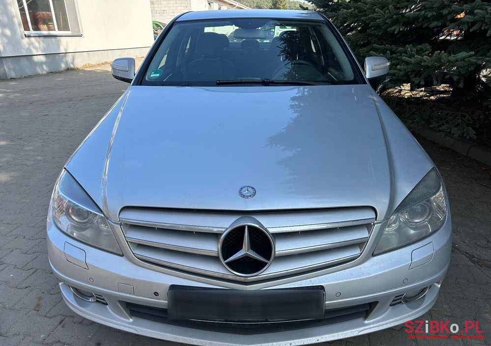 2008' Mercedes-Benz C-Class photo #2