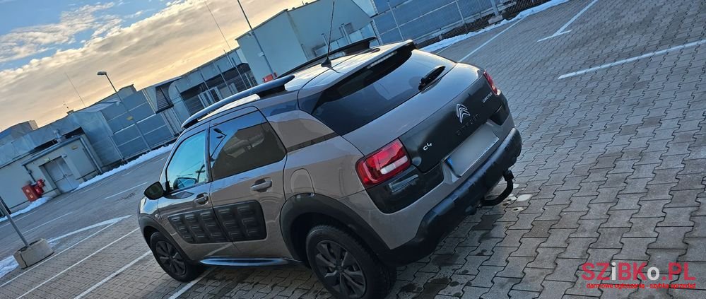 2015' Citroen C4 Cactus photo #2