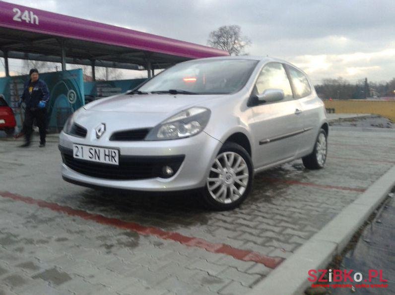 2006' Renault Clio photo #3