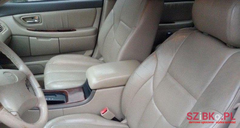 2000' Toyota Avalon photo #2