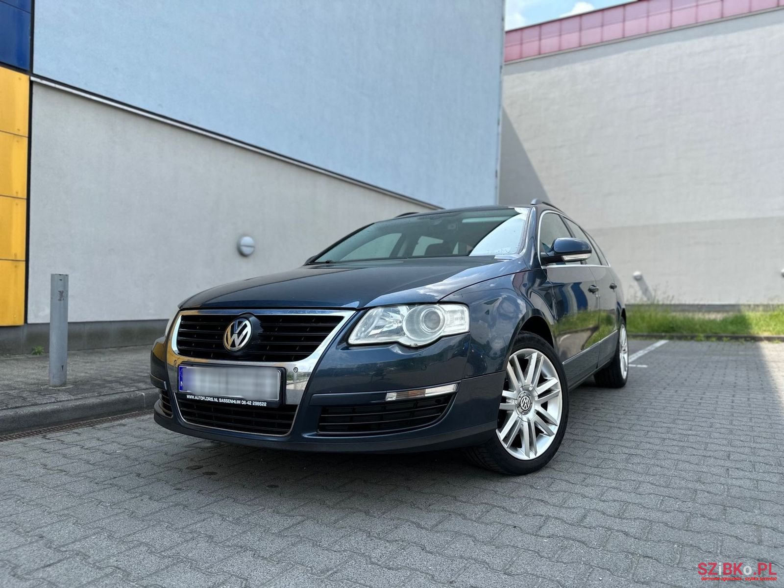 2007' Volkswagen Passat photo #1