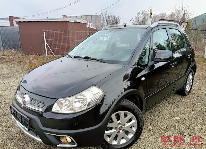 2010' Fiat Sedici photo #3