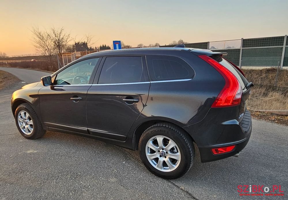 2010' Volvo Xc 60 D5 Awd Summum photo #4