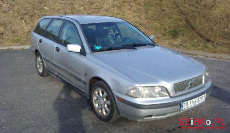 1999' Volvo V40 photo #1