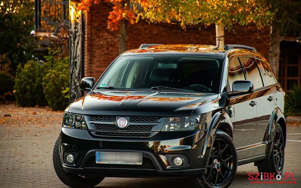 2014' Fiat Freemont photo #1