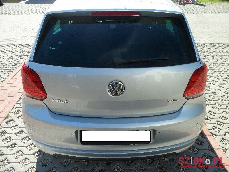2010' Volkswagen Polo photo #2
