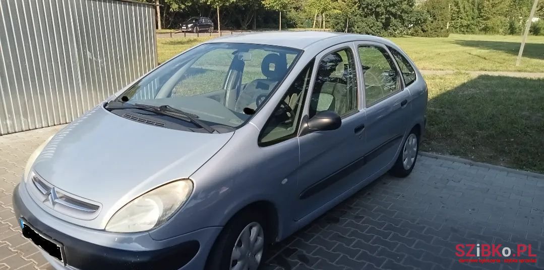 2000' Citroen Xsara Picasso photo #2