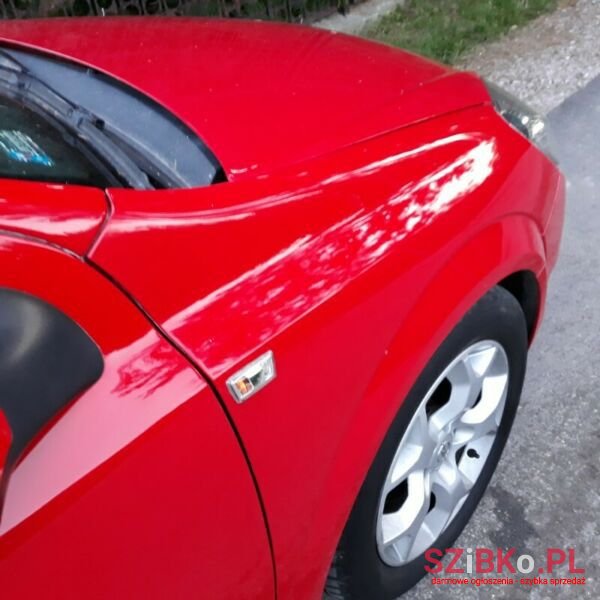 2005' Opel Astra photo #5