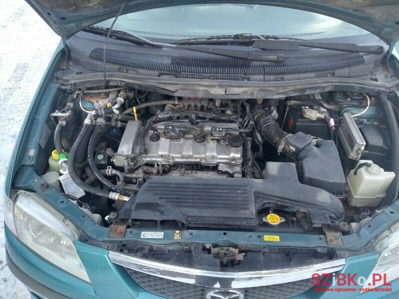 2000' Mazda Premacy photo #6