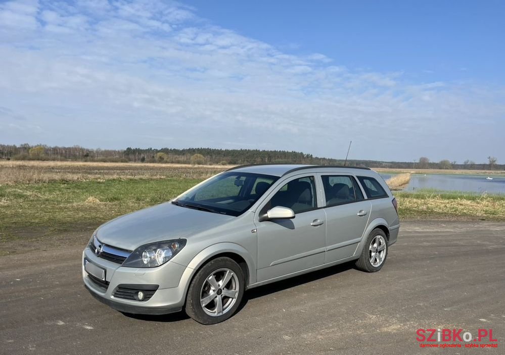 2006' Opel Astra photo #2