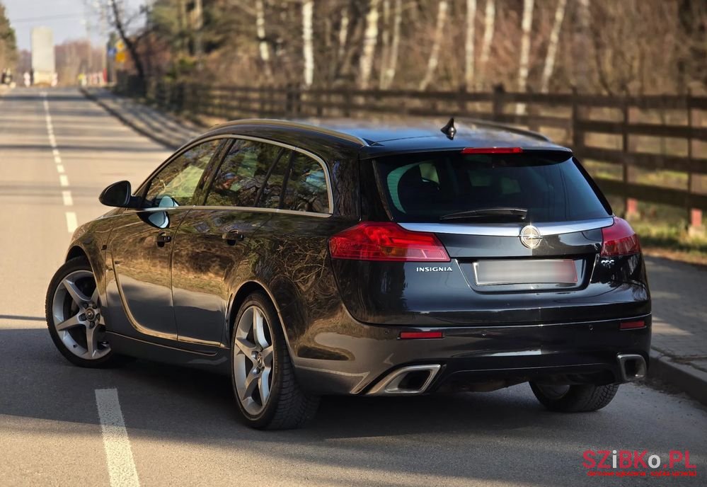 2011' Opel Insignia photo #2