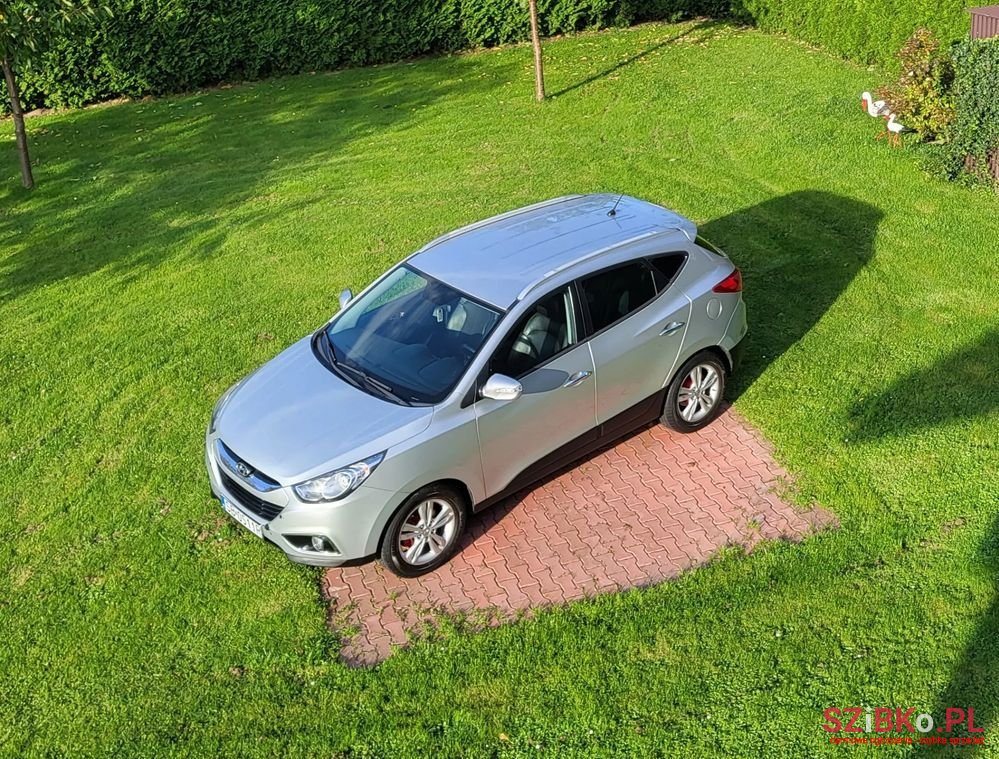 2010' Hyundai ix35 photo #2
