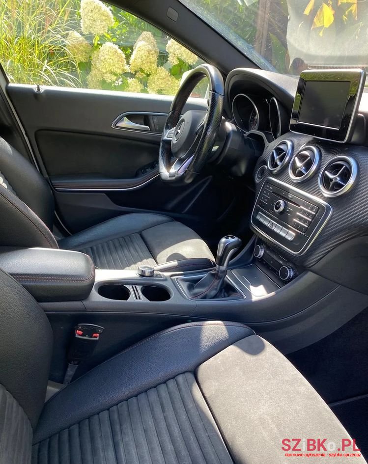 2017' Mercedes-Benz A-Class 180 photo #6