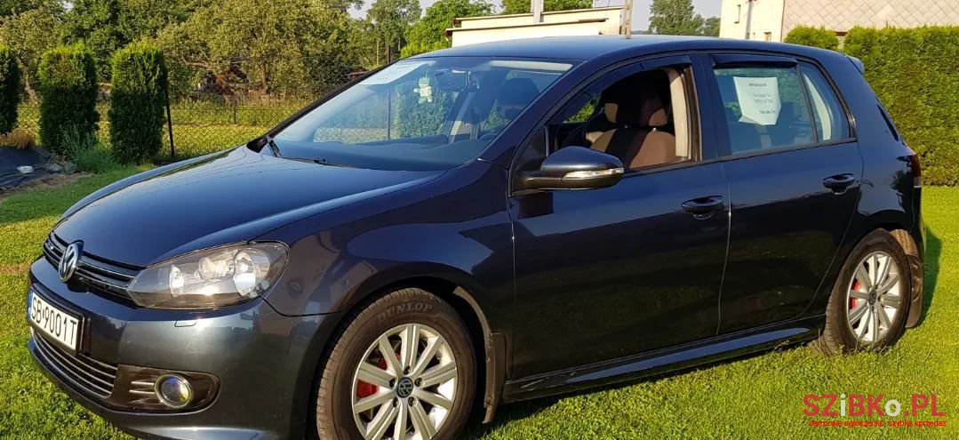 2010' Volkswagen Golf Comfortline photo #2