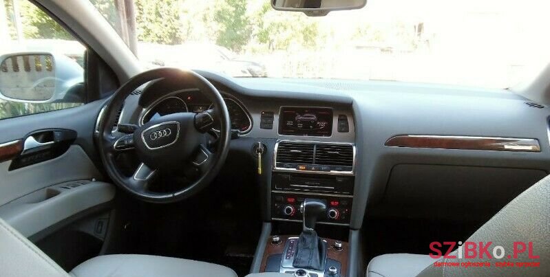 2013' Audi Q7 photo #6