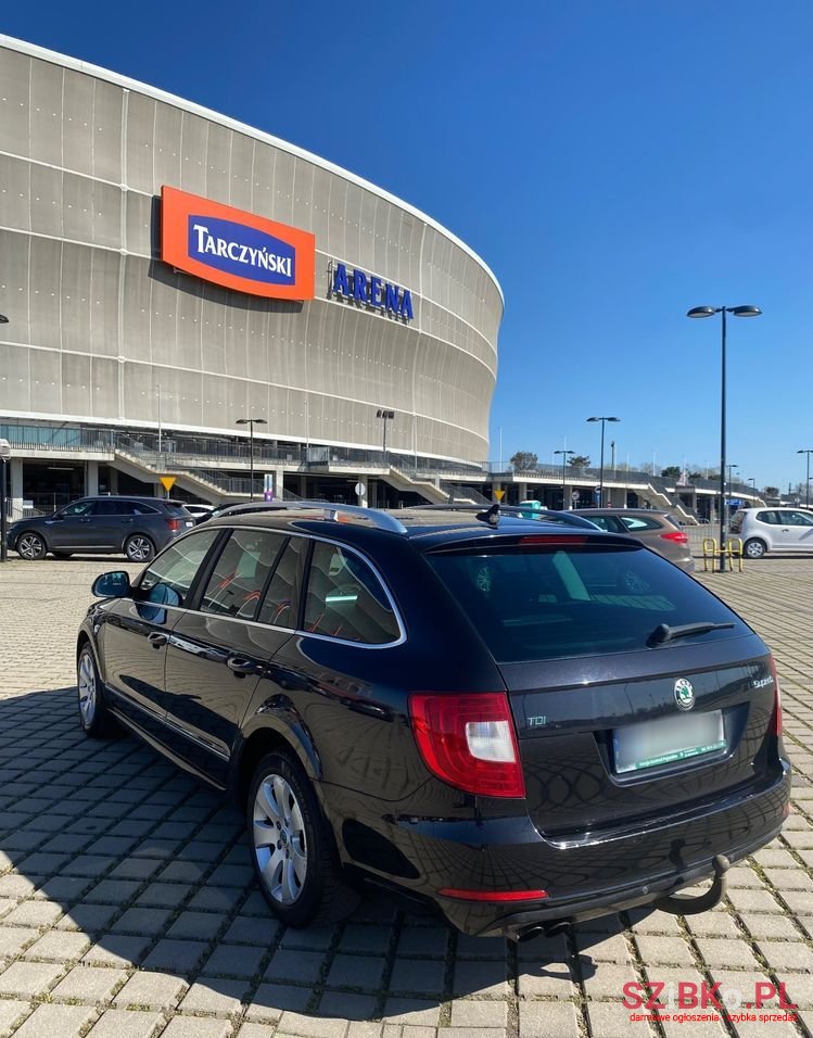 2013' Skoda Superb photo #4