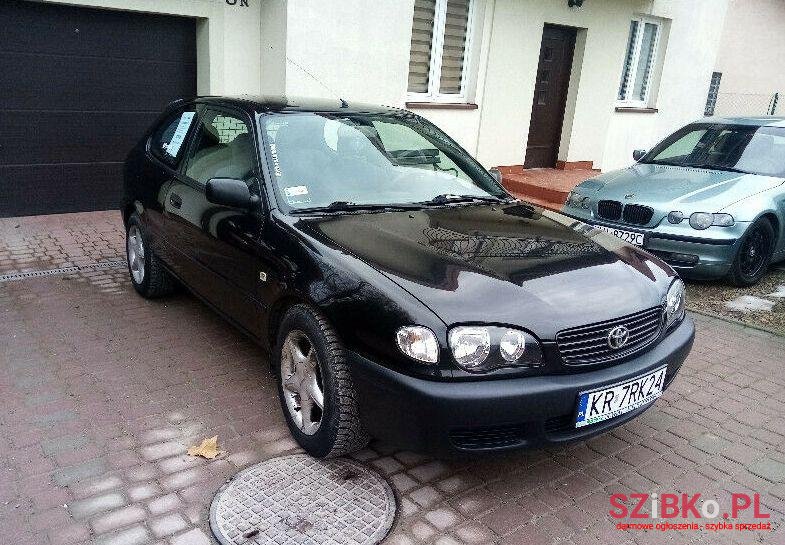 2000' Toyota Corolla photo #1