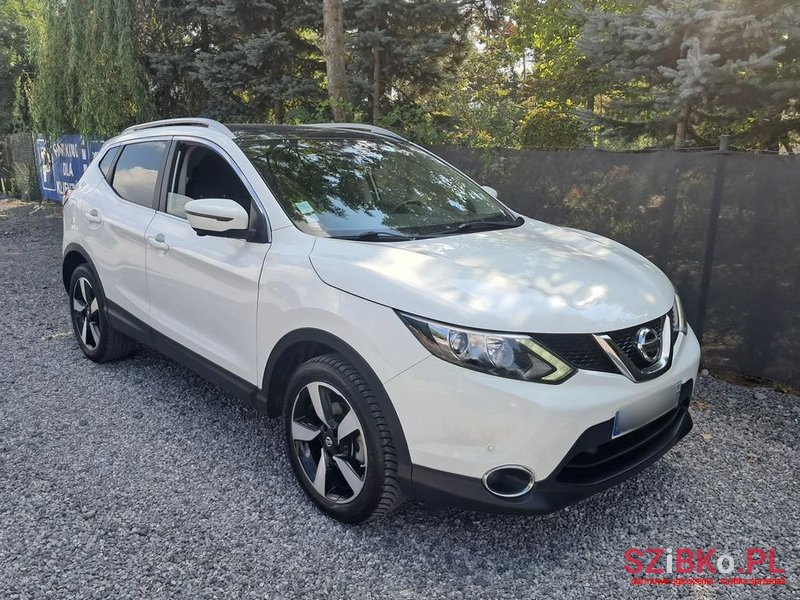 2015' Nissan Qashqai photo #2