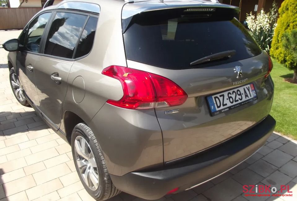 2016' Peugeot 2008 photo #3