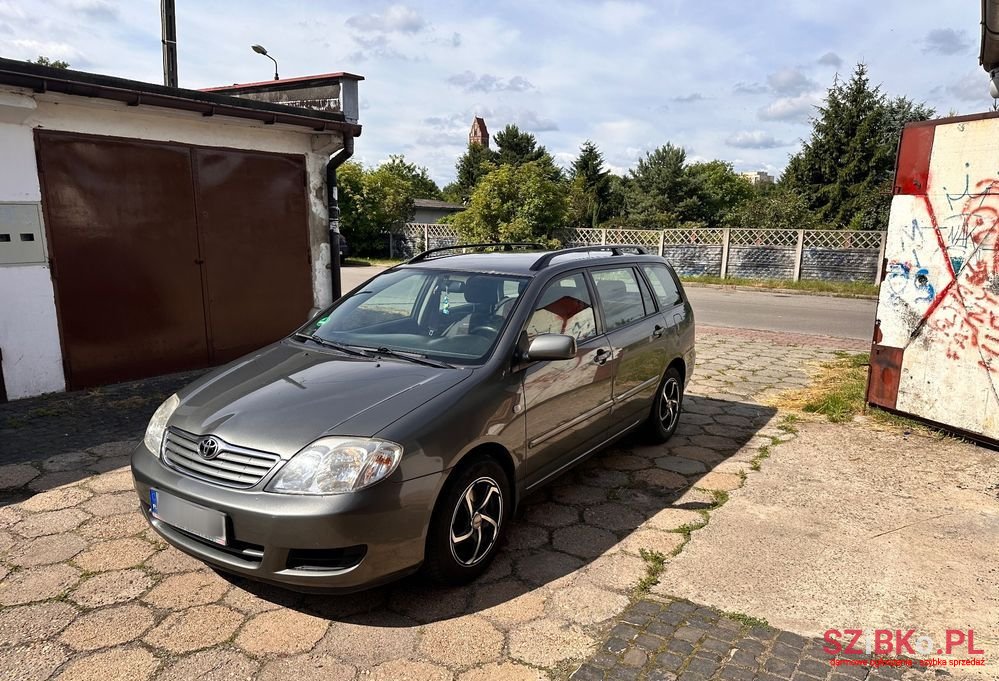 2006' Toyota Corolla 1.4 D-4D Dynamic photo #3