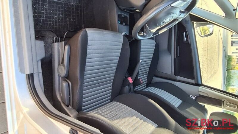 2012' Suzuki SX4 photo #6