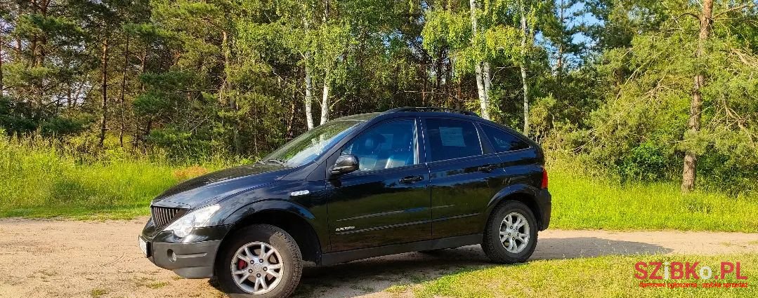 2010' SsangYong Actyon photo #2