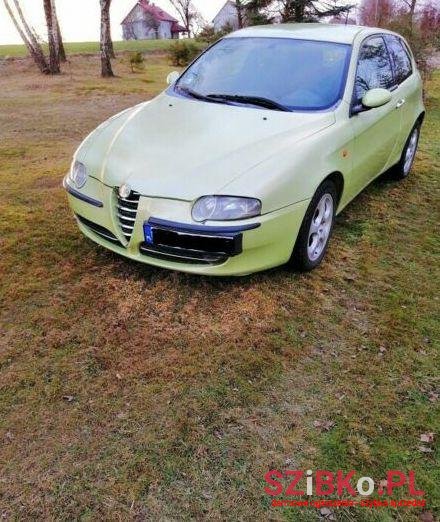 2001' Alfa Romeo photo #1