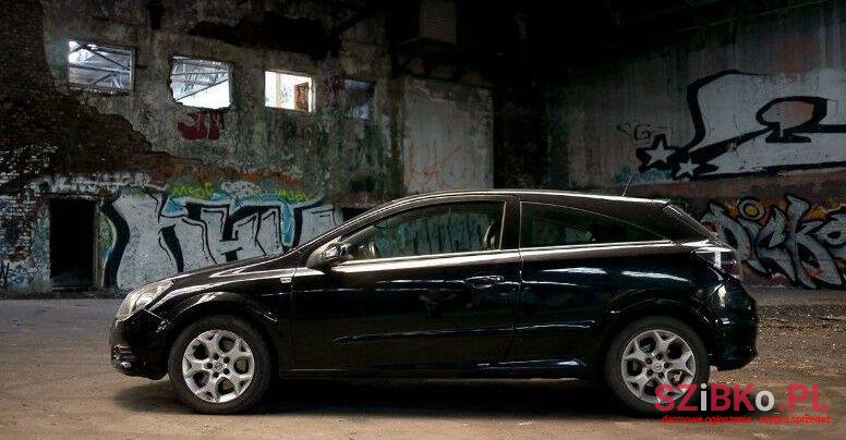 2005' Opel Astra photo #1