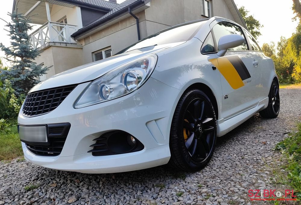 2008' Opel Corsa 1.4 16V Cosmo photo #6