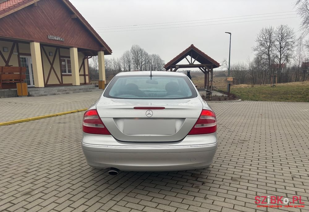 2004' Mercedes-Benz CLK 320 Avantgarde photo #6