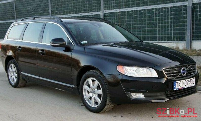 2013' Volvo V70 photo #1