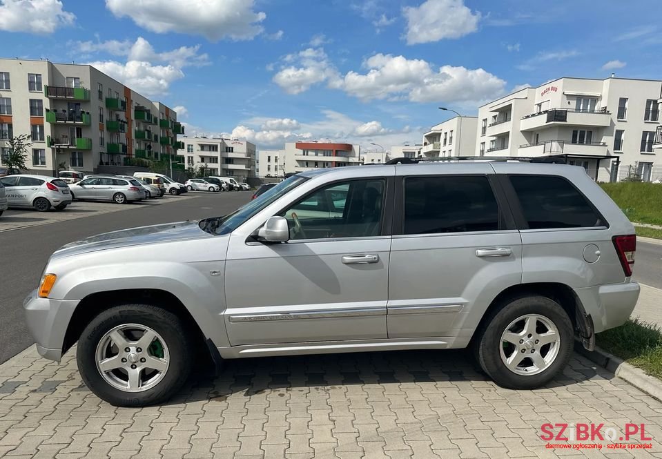 2005' Jeep Grand Cherokee photo #4