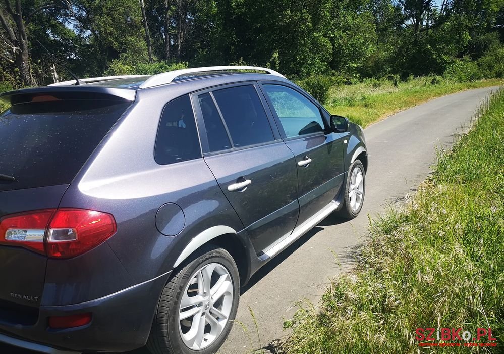 2010' Renault Koleos photo #4