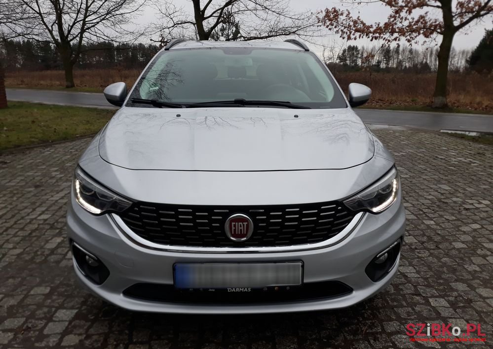 2017' Fiat Tipo photo #5