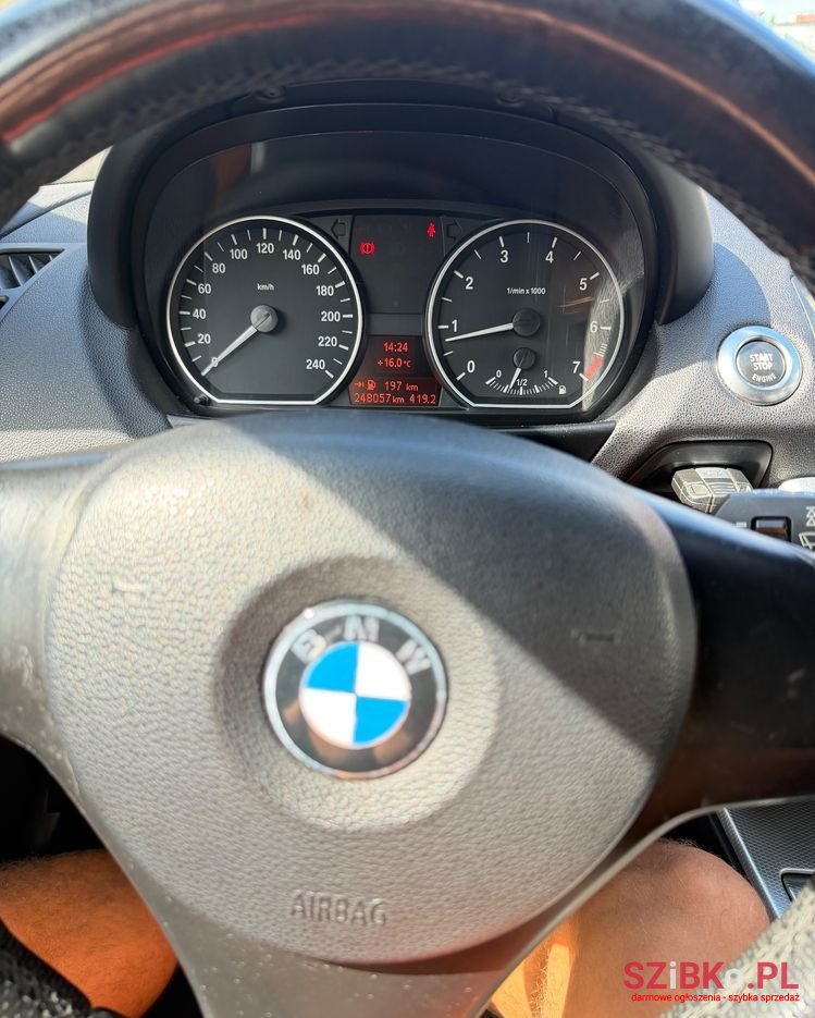 2007' BMW 1 Series 118I photo #6
