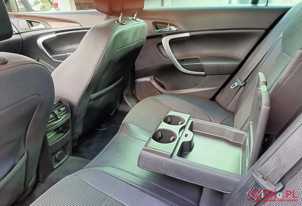 2012' Opel Insignia 2.0 T Sport photo #4