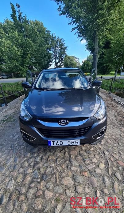 2011' Hyundai ix35 photo #1