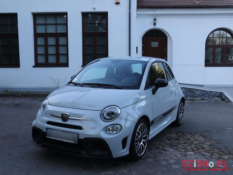 2019' Abarth 595 photo #1