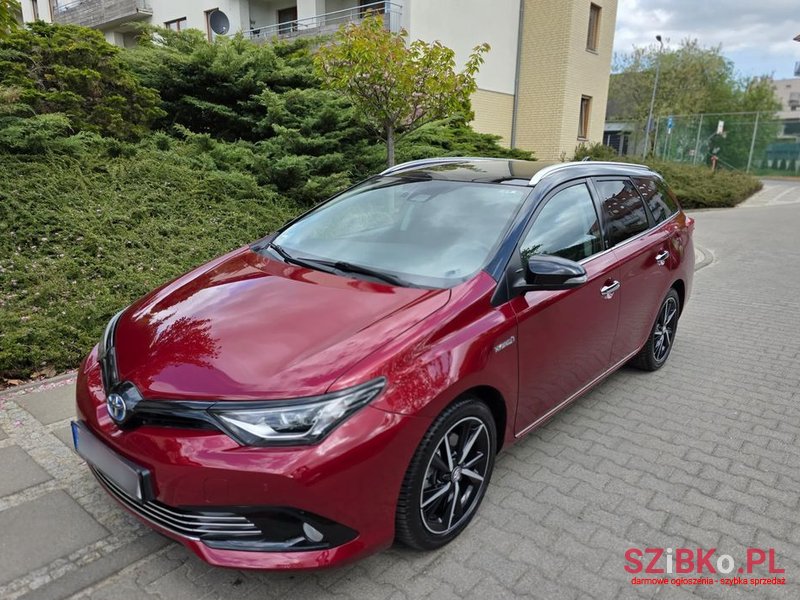 2018' Toyota Auris photo #3