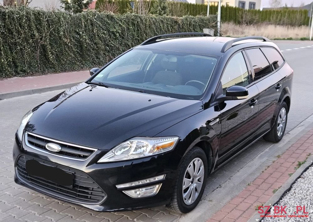 2010' Ford Mondeo 2.0 Tdci Ambiente photo #1