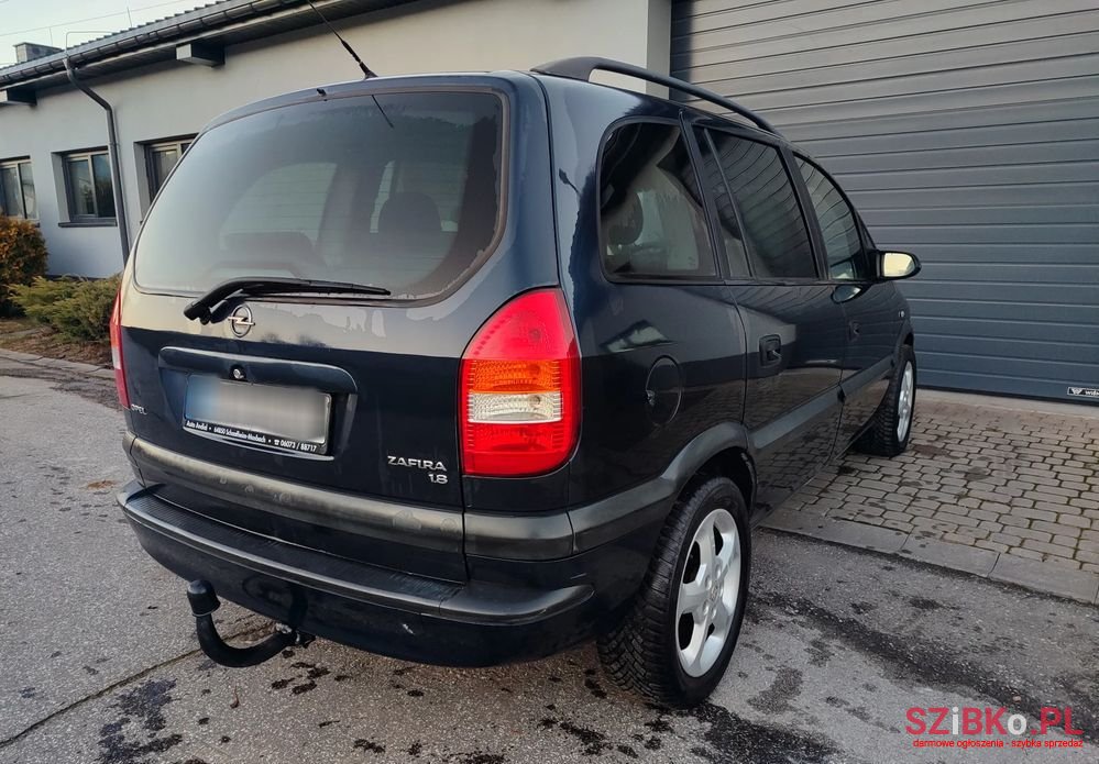 2002' Opel Zafira 1.8 16V Comfort photo #4