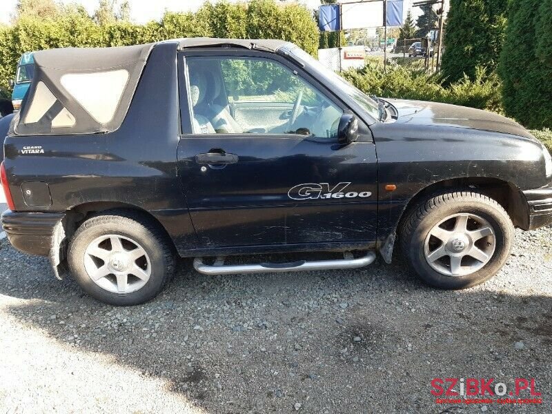 2001' Suzuki Grand Vitara photo #3