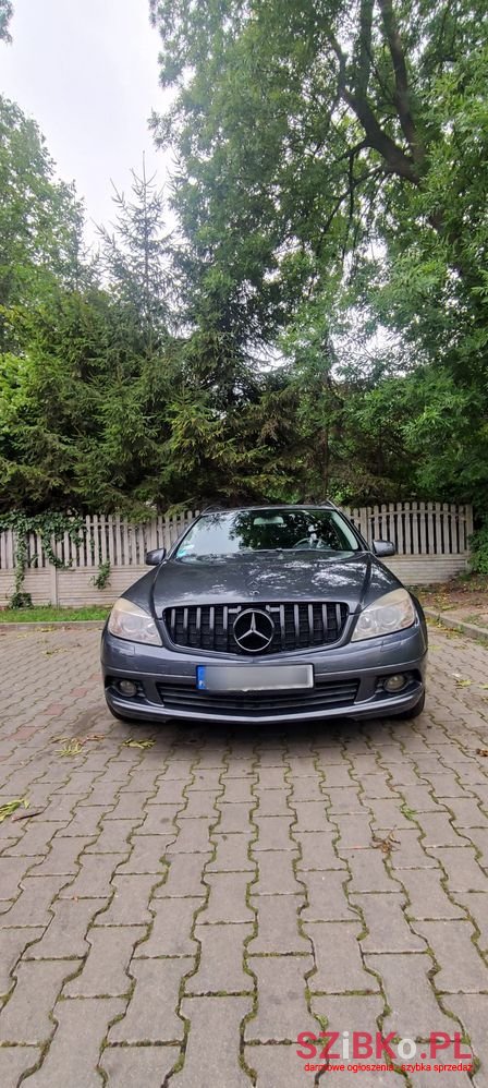 2010' Mercedes-Benz C-Class photo #5