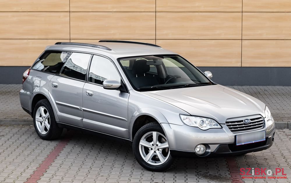 2009' Subaru Outback photo #1