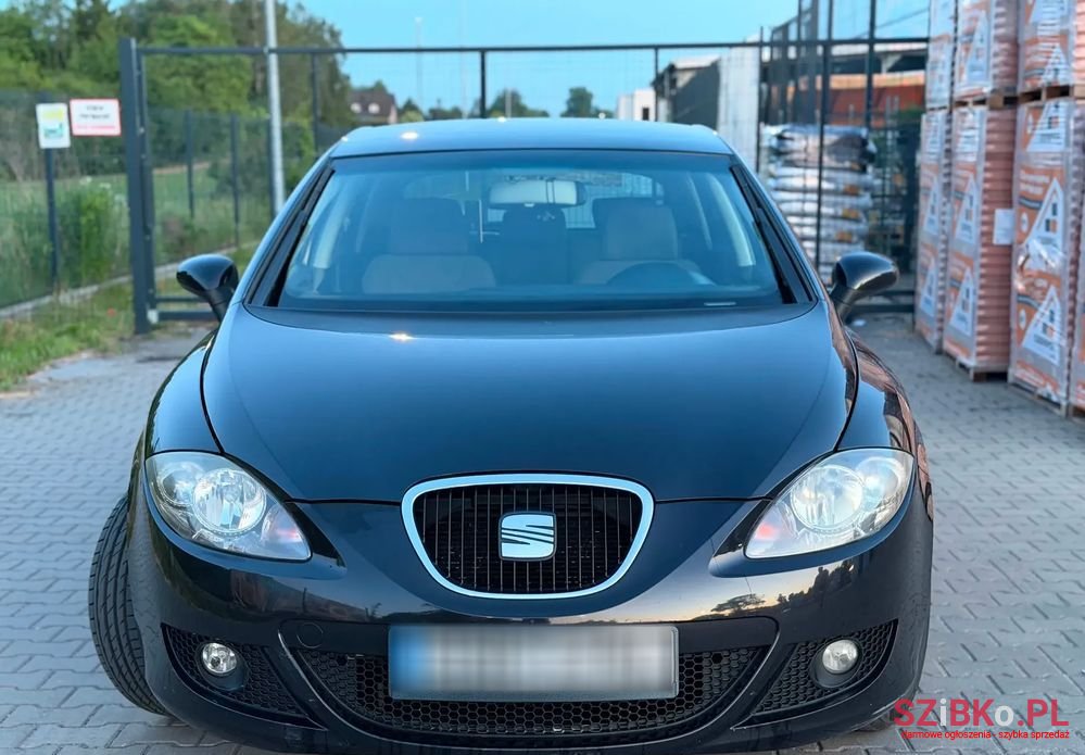 2006' SEAT Leon photo #2