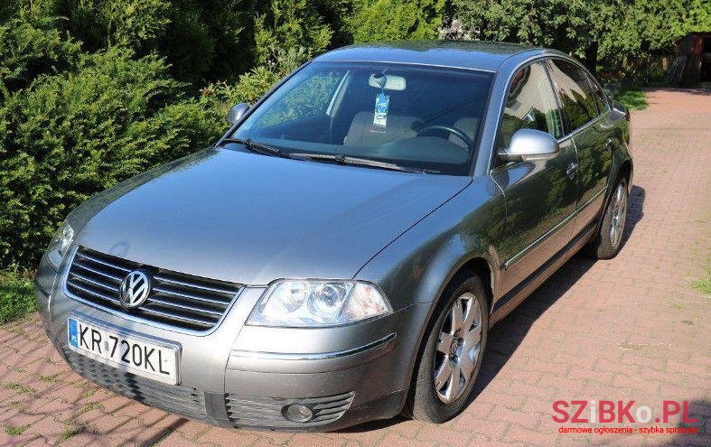 2005' Volkswagen Passat photo #1