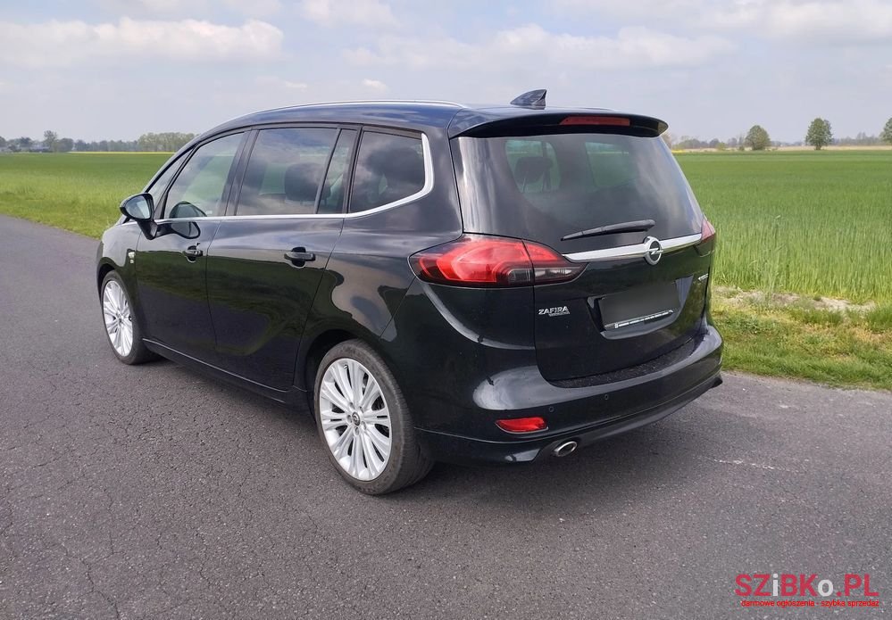 2015' Opel Zafira photo #6